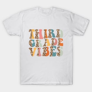 Funny Leopard Third Grade Vibes Retro Back To School T-Shirt